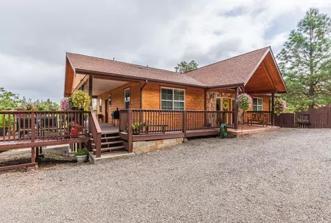 5787 Rogue River Dr, Eagle Point, OR 97524 photo 3