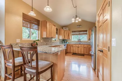 5787 Rogue River Dr, Eagle Point, OR 97524 photo 9