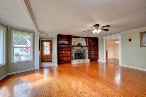 5525 Upton Rd, Central Point, OR 97502 photo 3