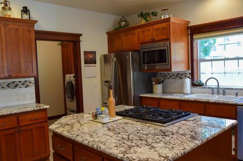 1049 Pumpkin Ridge Dr, Eagle Point, OR 97524 photo 12