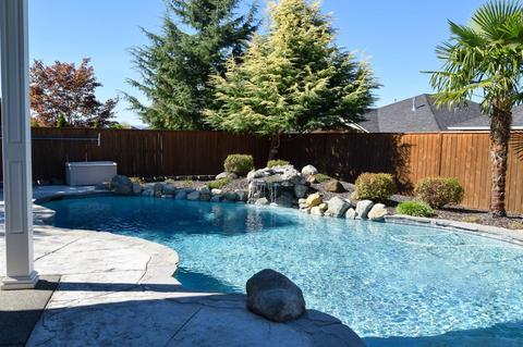 1049 Pumpkin Ridge Dr, Eagle Point, OR 97524 photo 6