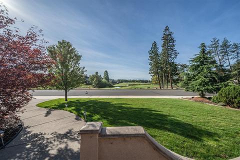881 Arrowhead Trl, Eagle Point, OR 97524 photo 2