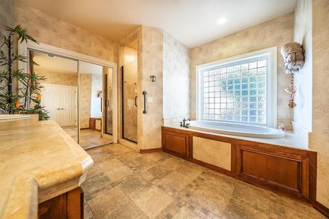 881 Arrowhead Trl, Eagle Point, OR 97524 photo 12