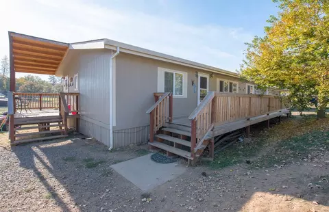 11751 Dixie Rd, Central Point, OR 97502 photo 1