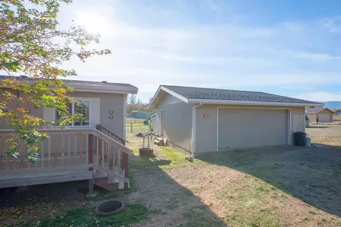 11751 Dixie Rd, Central Point, OR 97502 photo 4