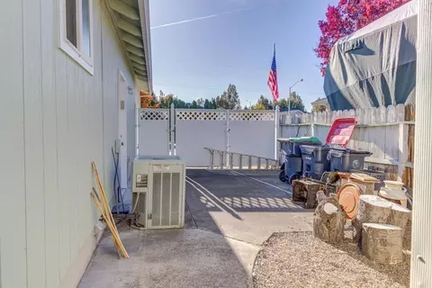 205 Willow Bend Way, Central Point, OR 97502 photo 24