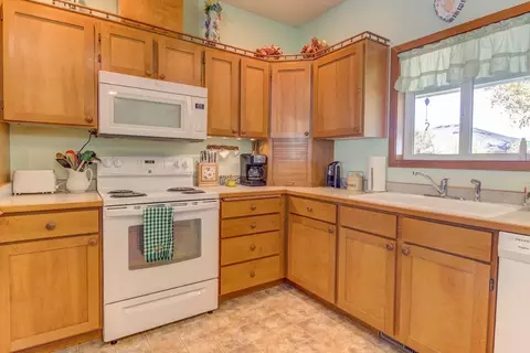 205 Willow Bend Way, Central Point, OR 97502 photo 10