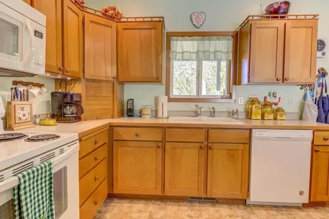 205 Willow Bend Way, Central Point, OR 97502 photo 9