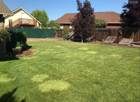 467 Westminster Dr, Eagle Point, OR 97524 photo 2