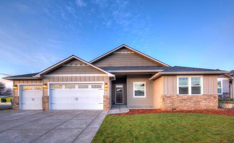 1015 Arrowhead Trl, Eagle Point, OR 97524 photo 1