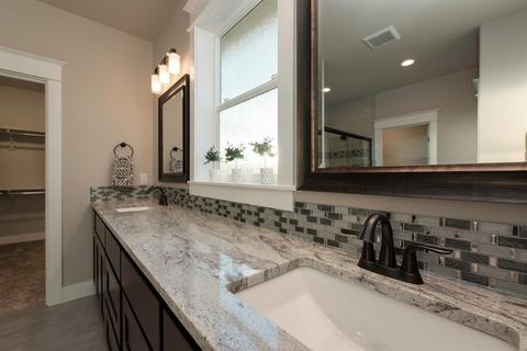 1015 Arrowhead Trl, Eagle Point, OR 97524 photo 12