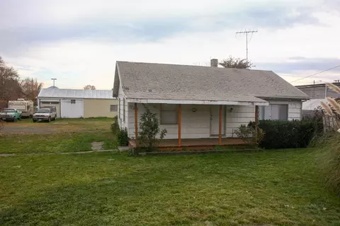 713 Linn Rd, Eagle Point, OR 97524 photo 1
