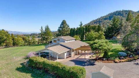 99 Dean Dr, Central Point, OR 97502 photo 2