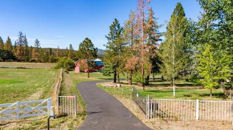 99 Dean Dr, Central Point, OR 97502 photo 3