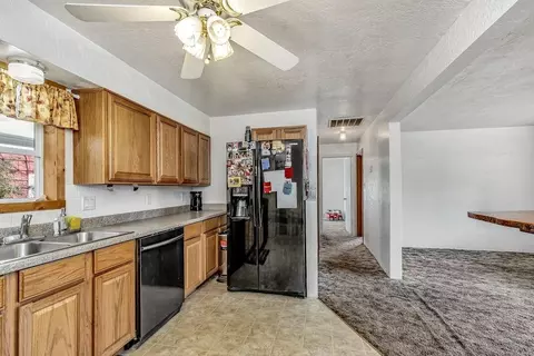 208 Jason St, Eagle Point, OR 97524 photo 11