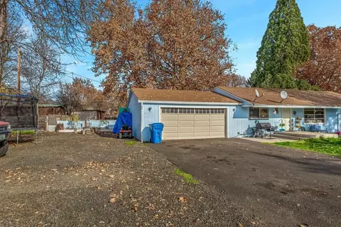 208 Jason St, Eagle Point, OR 97524 photo 6