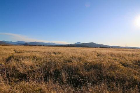 77 Riley Rd, Eagle Point, OR 97524 photo 1