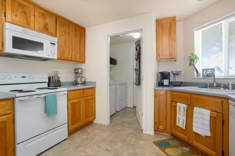 427 Montclair Way, Eagle Point, OR 97524 photo 7