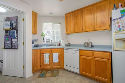427 Montclair Way, Eagle Point, OR 97524 photo 6