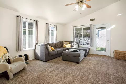427 Montclair Way, Eagle Point, OR 97524 photo 4