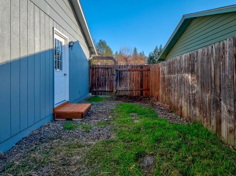 638 Talbot St, Eagle Point, OR 97524 photo 24