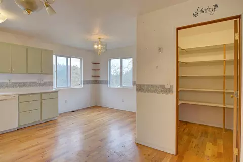 10691 E Antelope Rd, Eagle Point, OR 97524 photo 8
