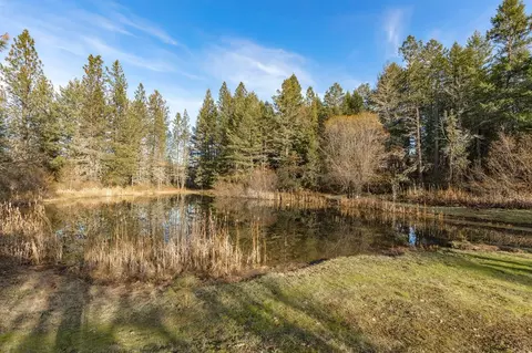 489 Derby Rd, Eagle Point, OR 97524 photo 6