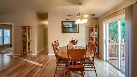 489 Derby Rd, Eagle Point, OR 97524 photo 16