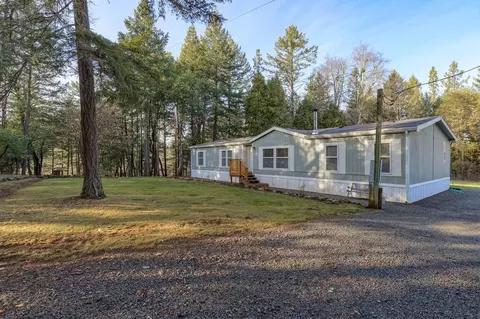 489 Derby Rd, Eagle Point, OR 97524 photo 10
