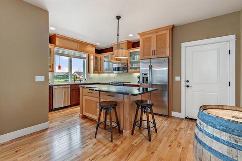 1174 Rustler Peak St, Central Point, OR 97502 photo 18