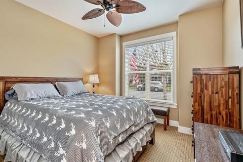 1174 Rustler Peak St, Central Point, OR 97502 photo 14