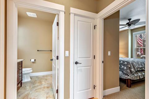 1174 Rustler Peak St, Central Point, OR 97502 photo 13