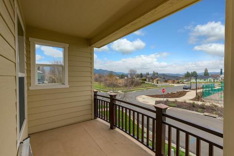 1174 Rustler Peak St, Central Point, OR 97502 photo 33