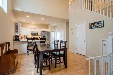 667 Shadow Way, Central Point, OR 97502 photo 4