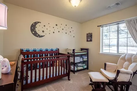667 Shadow Way, Central Point, OR 97502 photo 18