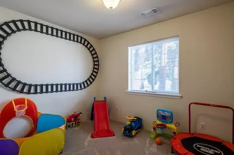 667 Shadow Way, Central Point, OR 97502 photo 16