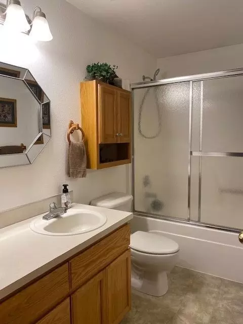 8000 E Antelope Rd, Eagle Point, OR 97524 photo 9