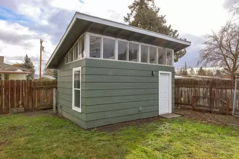 1135 Freeman Rd, Central Point, OR 97502 photo 7