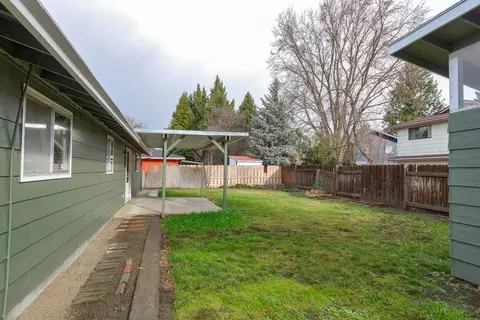 1135 Freeman Rd, Central Point, OR 97502 photo 8