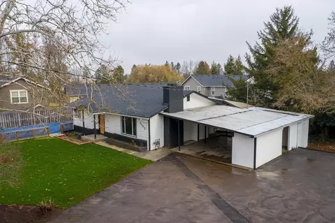 1105 Cherry St, Central Point, OR 97502 photo 27