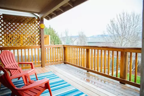 557 N Heights Dr, Eagle Point, OR 97524 photo 25