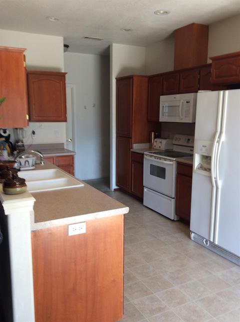 2584 Devonshire Pl, Central Point, OR 97502 photo 10