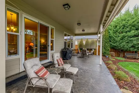 301 Arrowhead Trl, Eagle Point, OR 97524 photo 9