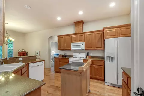 301 Arrowhead Trl, Eagle Point, OR 97524 photo 19