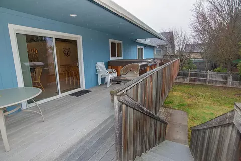 466 Phyllis Dr, Eagle Point, OR 97524 photo 21