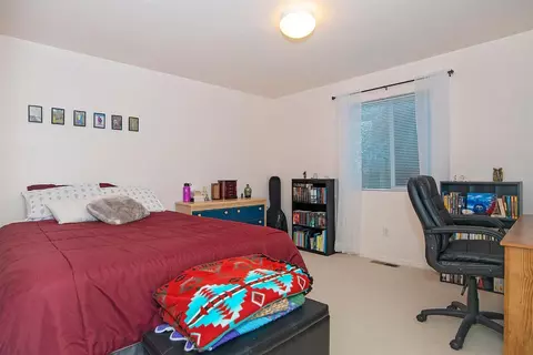 466 Phyllis Dr, Eagle Point, OR 97524 photo 11