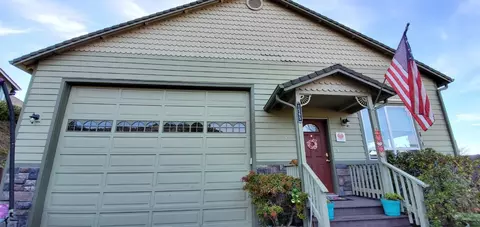 1565 Panoramic Loop, Grants Pass, OR 97527 photo 3