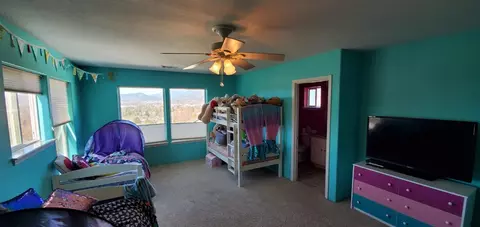 1565 Panoramic Loop, Grants Pass, OR 97527 photo 15
