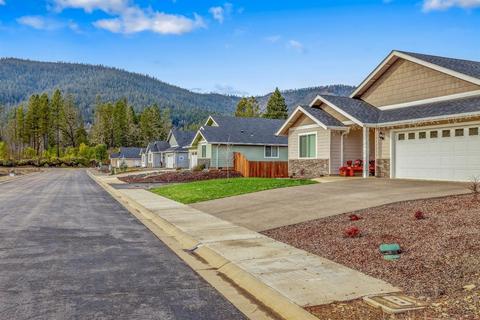 256 Pomeroy View Dr, Cave Junction, OR 97523 photo 2