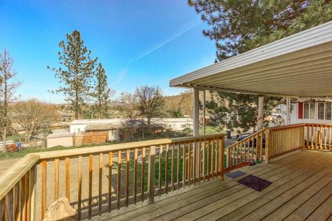 421 Stevens Rd #35, Eagle Point, OR 97524 photo 2